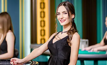 Hình ảnh game thủ đang thi đấu eSports trên máy tính, biểu tượng các tựa game nổi tiếng